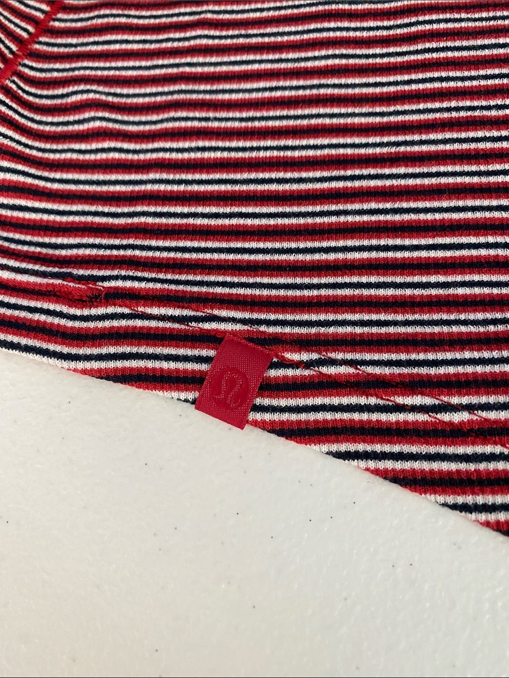 Lululemon - Hold Tight Long Sleeve - Size 12 - NWT - Picture 4 of 8